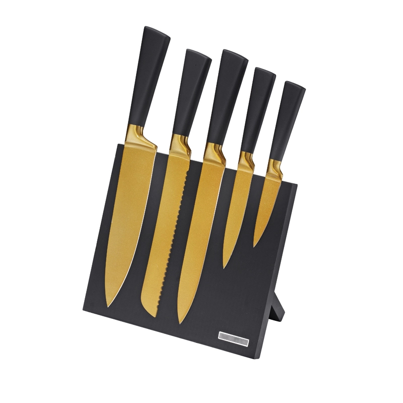 Revestimiento de color dorado 6pcs cuchillo de acero inoxidable conjunto con soporte magnético